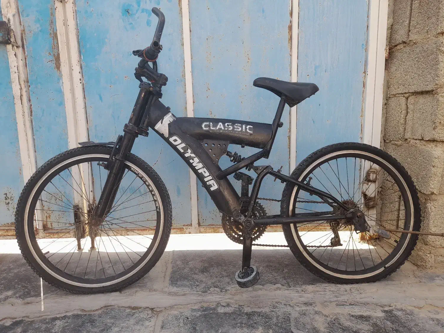 دوچرخه کارکرده|دوچرخه، اسکیت، اسکوتر|کاکی, |دیوار