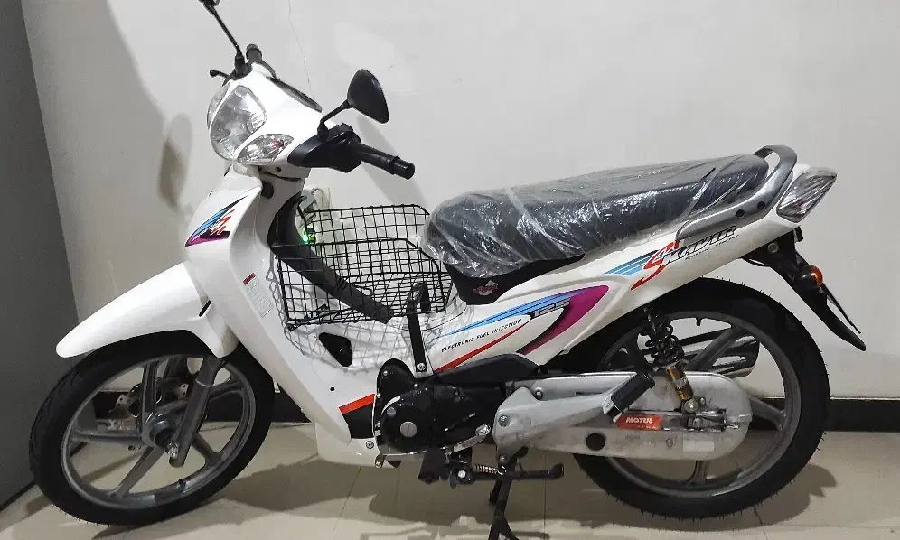 کویر رادیسون اس مدل ۱۴۰۰|موتورسیکلت|کهریزک, |دیوار