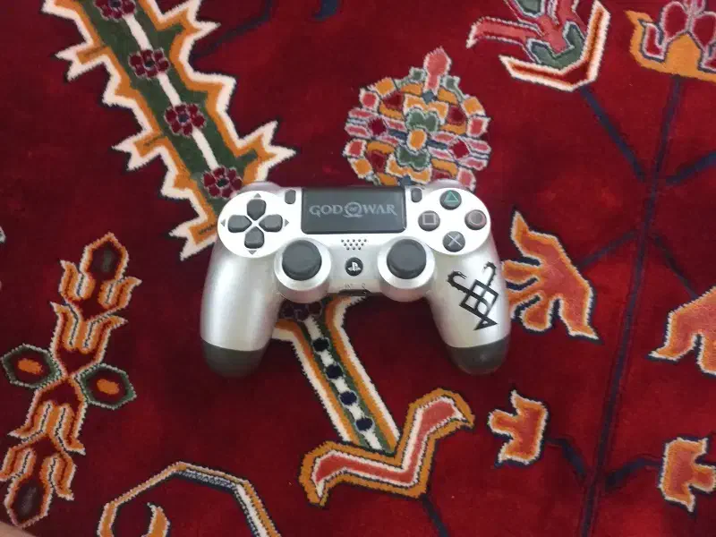 دسته ی پی اس ۴|کنسول، بازی ویدئویی و آنلاین|رشت, استقامت ۲|دیوار