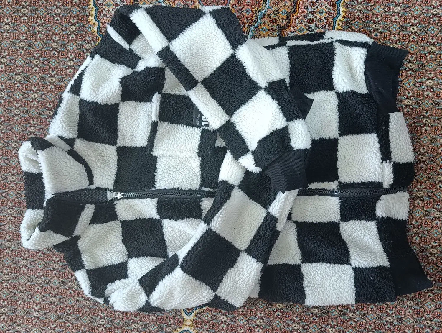 تدی|لباس|ارومیه, |دیوار