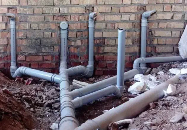 لوله کشی آب شوفاژ، نصب شیرآلات و رادیاتور و پمپ آب|خدمات پیشه و مهارت|آمل, |دیوار