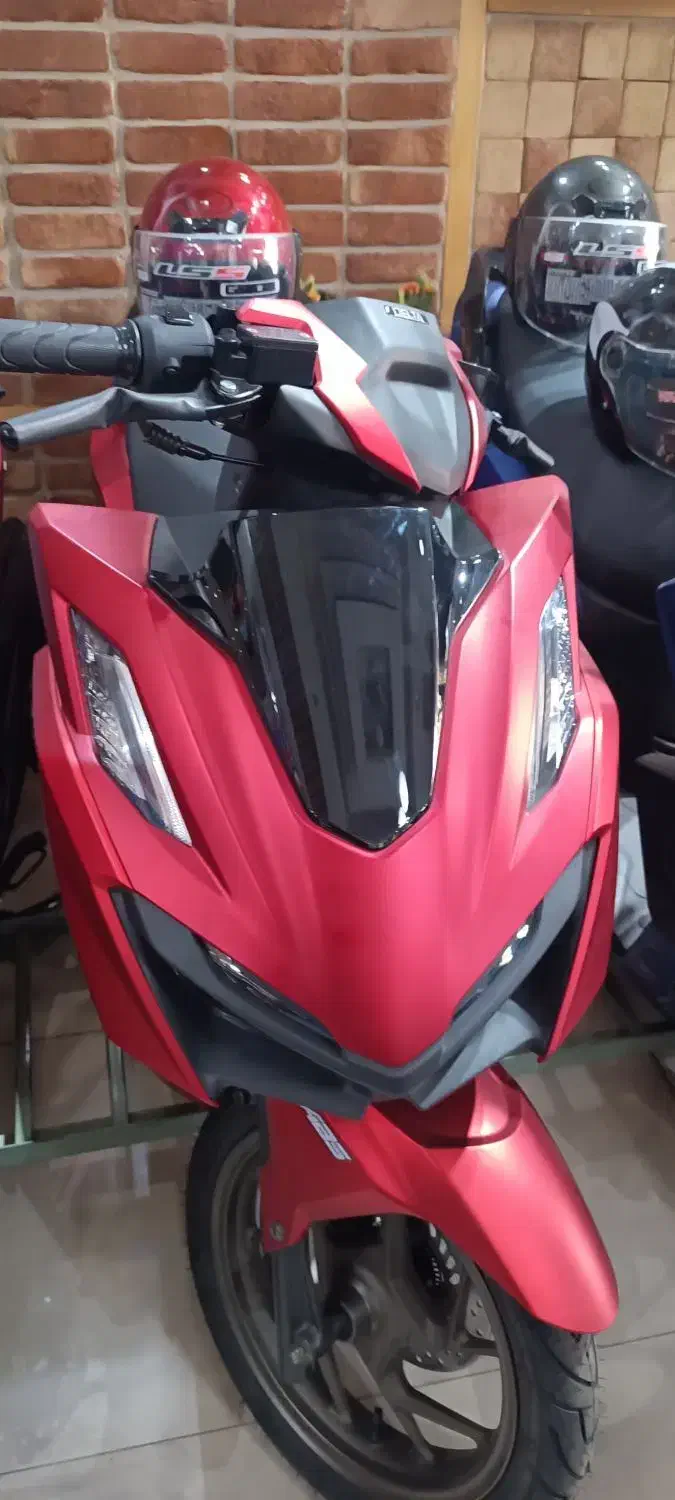 موتور ایروکس و وسپا|موتورسیکلت|شیراز, لاله|دیوار