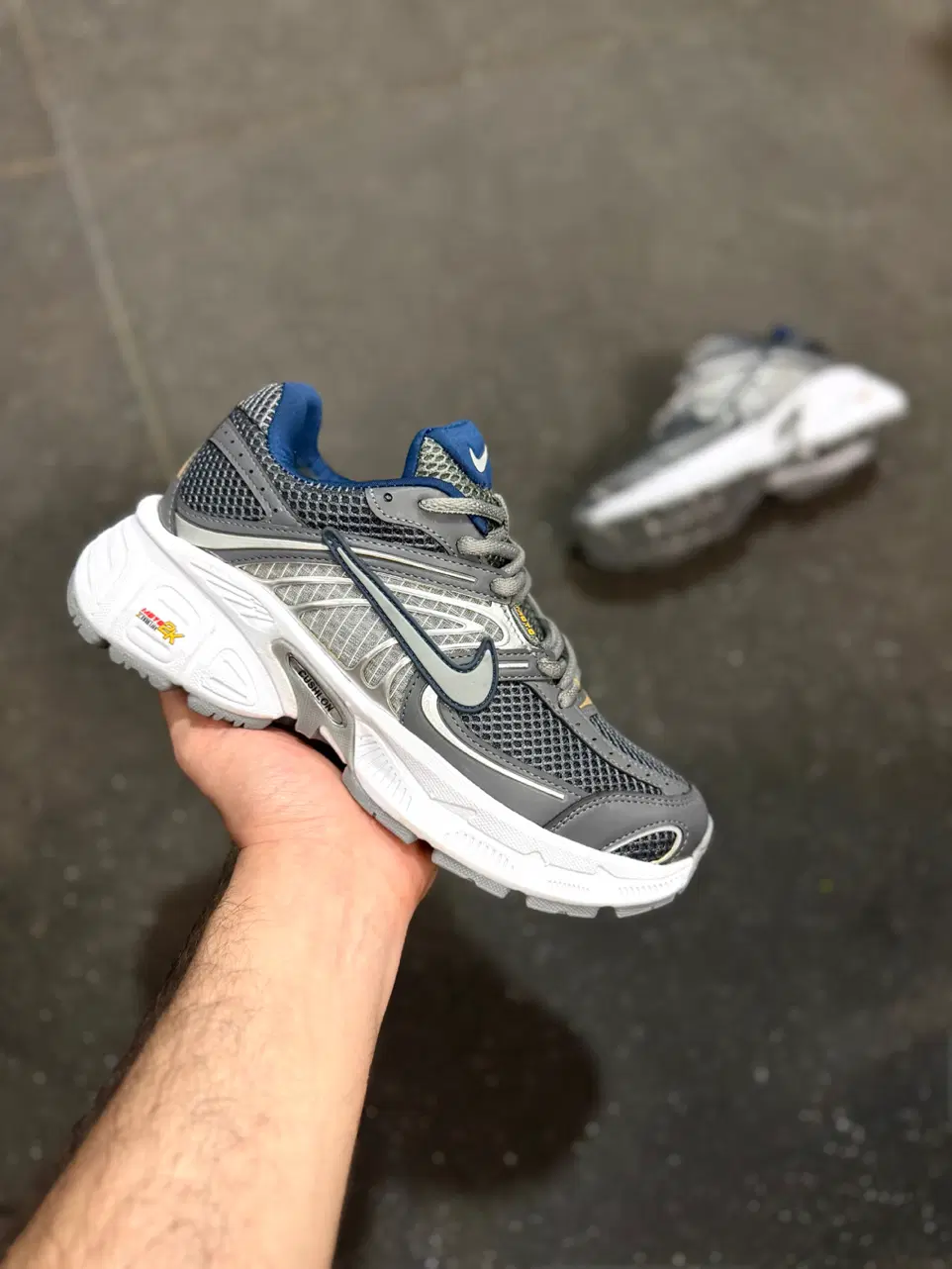 کتونی نایک موتو Nike moto 2kکفش رانینگ ورزشی|کیف، کفش، کمربند|تهران, نعمتآباد|دیوار