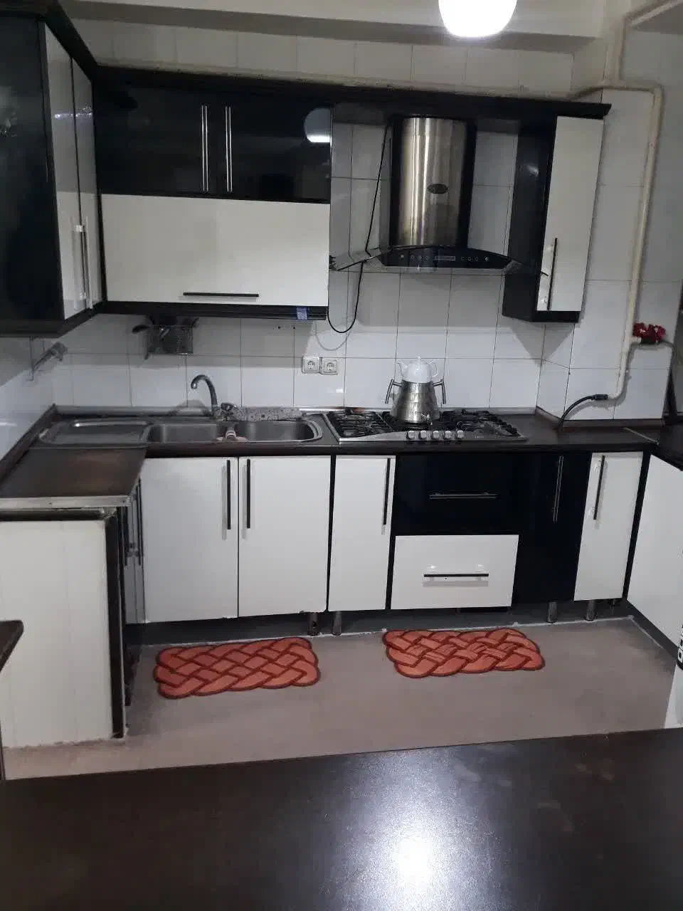 ارغوان طبقه ۳ دو خواب ۸۳ متر امکانات فول فروش فوری|فروش آپارتمان|زنجان, |دیوار