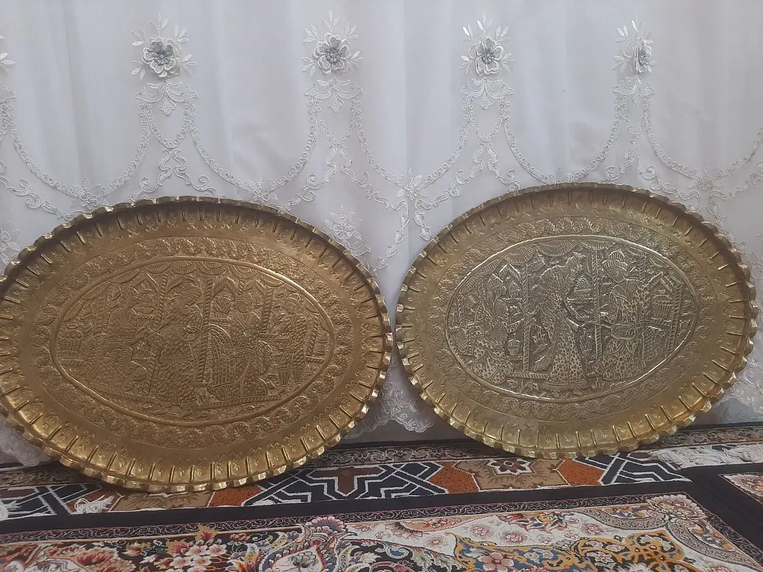 سینی برنجی بزرگ قدیمی|کلکسیون اشیاء عتیقه|ملارد, |دیوار