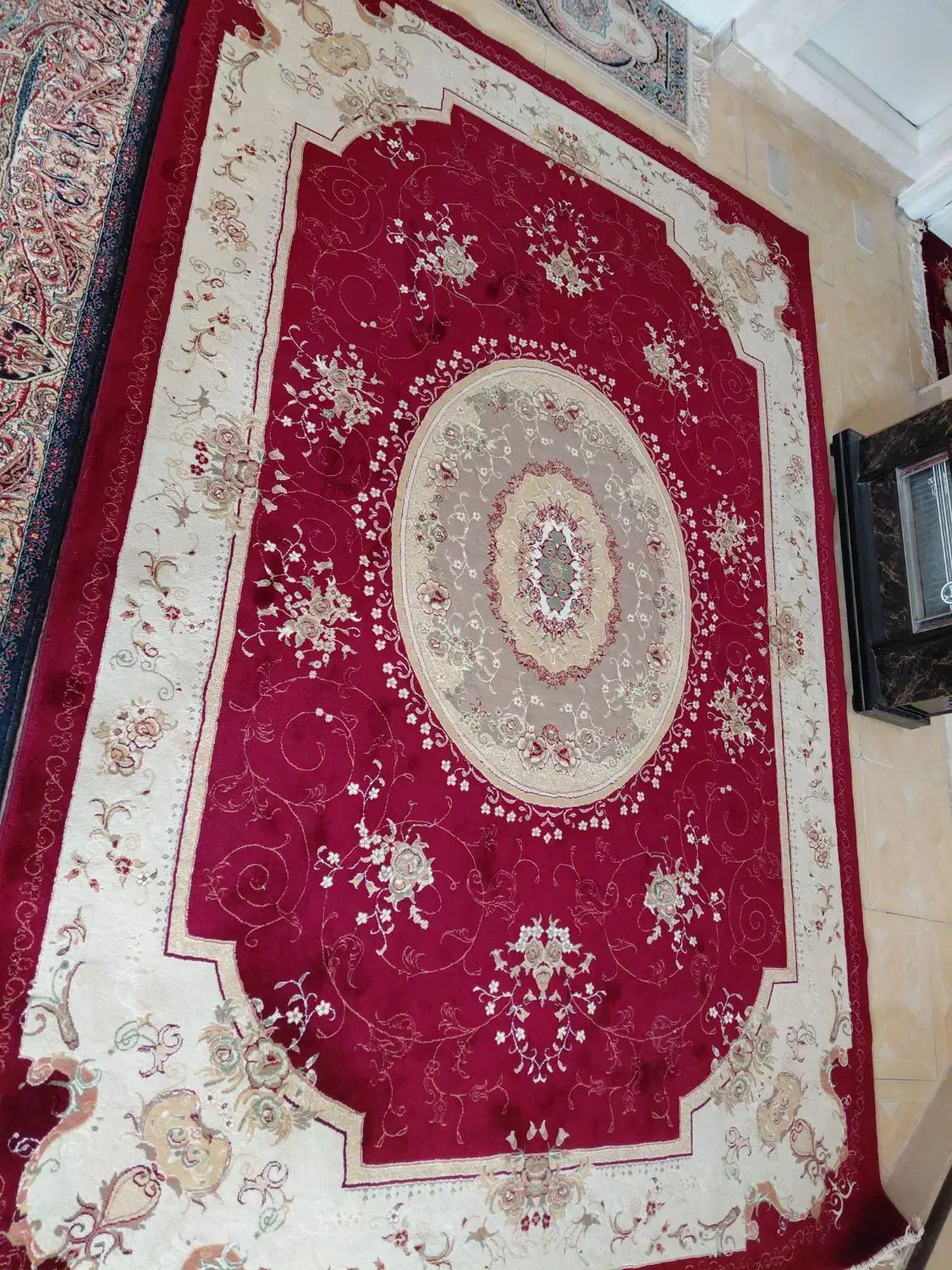 1 عدد فرش 12 متری و 2 عدد فرش 6 متری|فرش|بهارستان, |دیوار