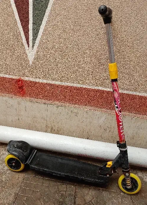 اسکوتر سالم و بزرگ  تاشو|دوچرخه، اسکیت، اسکوتر|تربت جام, والفجر|دیوار