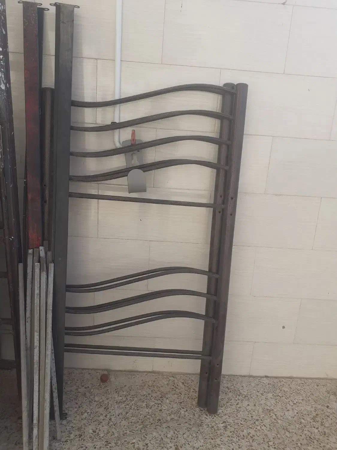 تختخواب دو طبقه محکم بدونه کفی|تخت و سرویس خواب|خمینی‌شهر, |دیوار