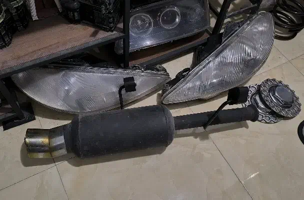 معاوضه رینگ و لاستیک فروش جلو پنجره تک خط ۲۰۶ ef7|قطعات یدکی و لوازم جانبی|شیراز, شهرک بزین|دیوار