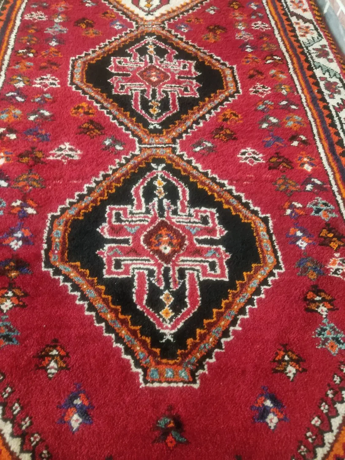 فرش محلی باریکه|فرش|مرودشت, ثبت احوال|دیوار