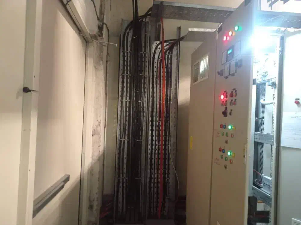 جذب پیمانکار برق و مکانیک|استخدام صنعتی، فنی، مهندسی|شیراز, چوگیاه‎|دیوار