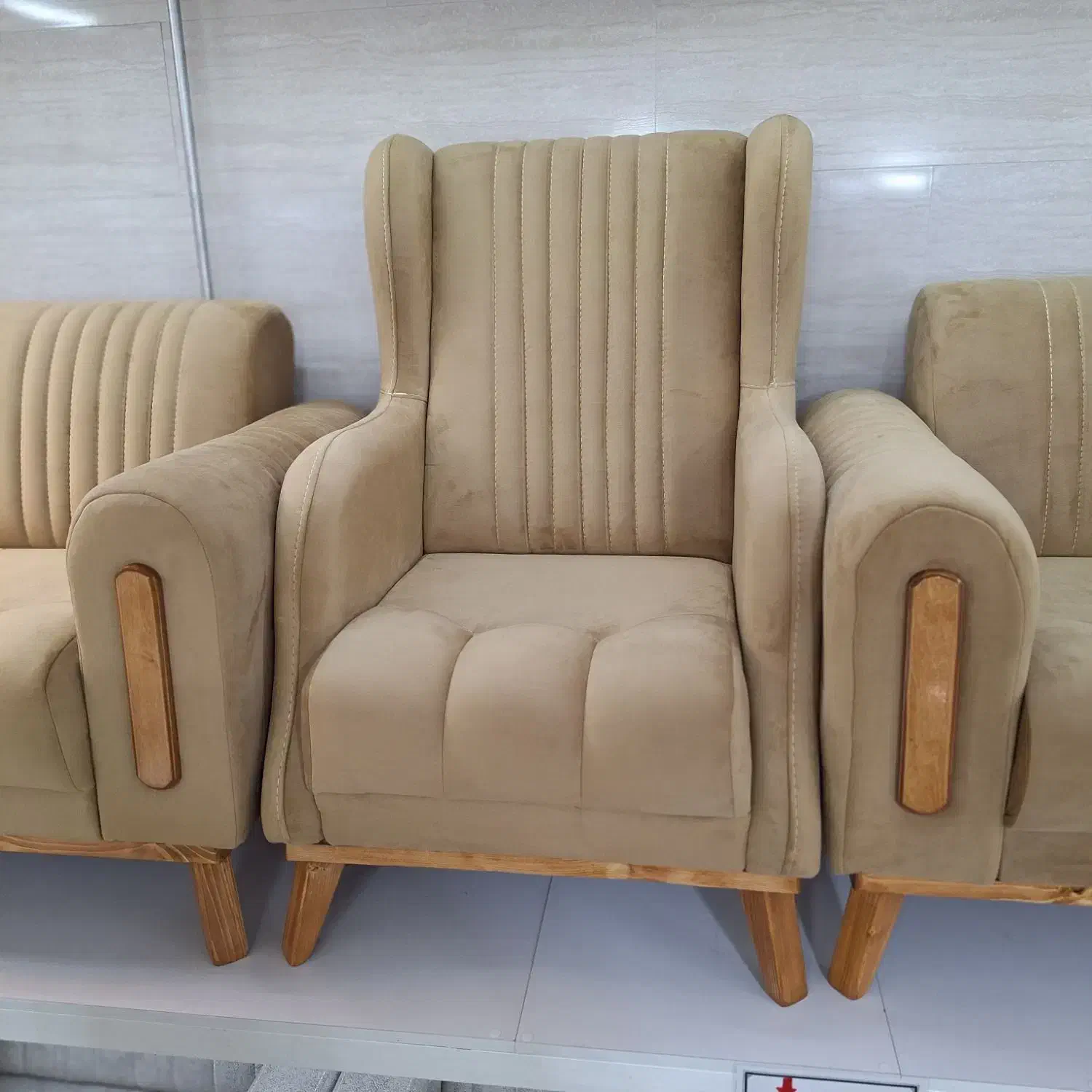 مبل طرح لایه دوزی|مبلمان خانگی و میز عسلی|مهاباد (آذربایجان غربی), |دیوار