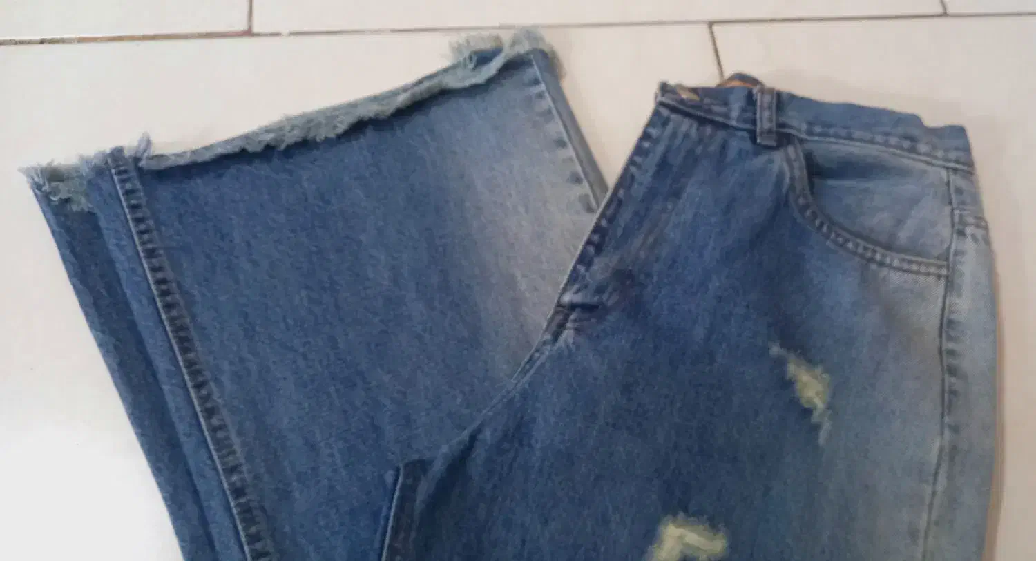 شلوار جین واید لگ دم پا ریش رنگ جذاب تینتی|لباس|گناباد, |دیوار