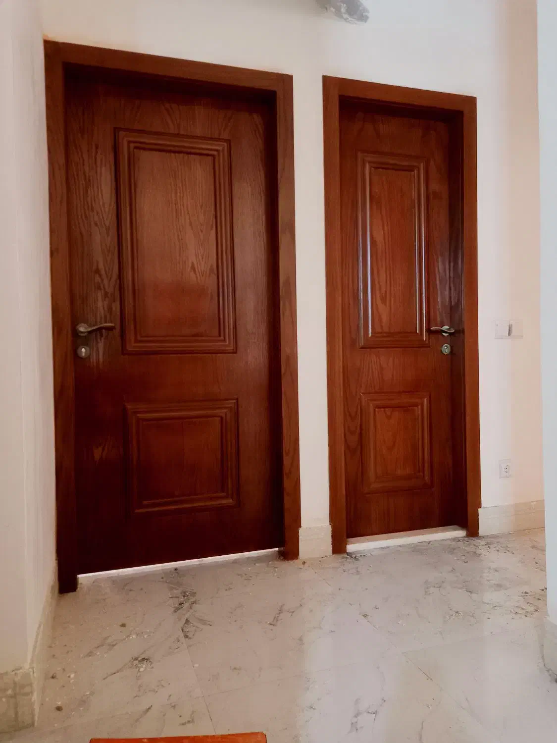 ساخت انواع درب چوبی اتاقی و سرویسی|مصالح و تجهیزات ساختمان|اصفهان, بهارستان|دیوار