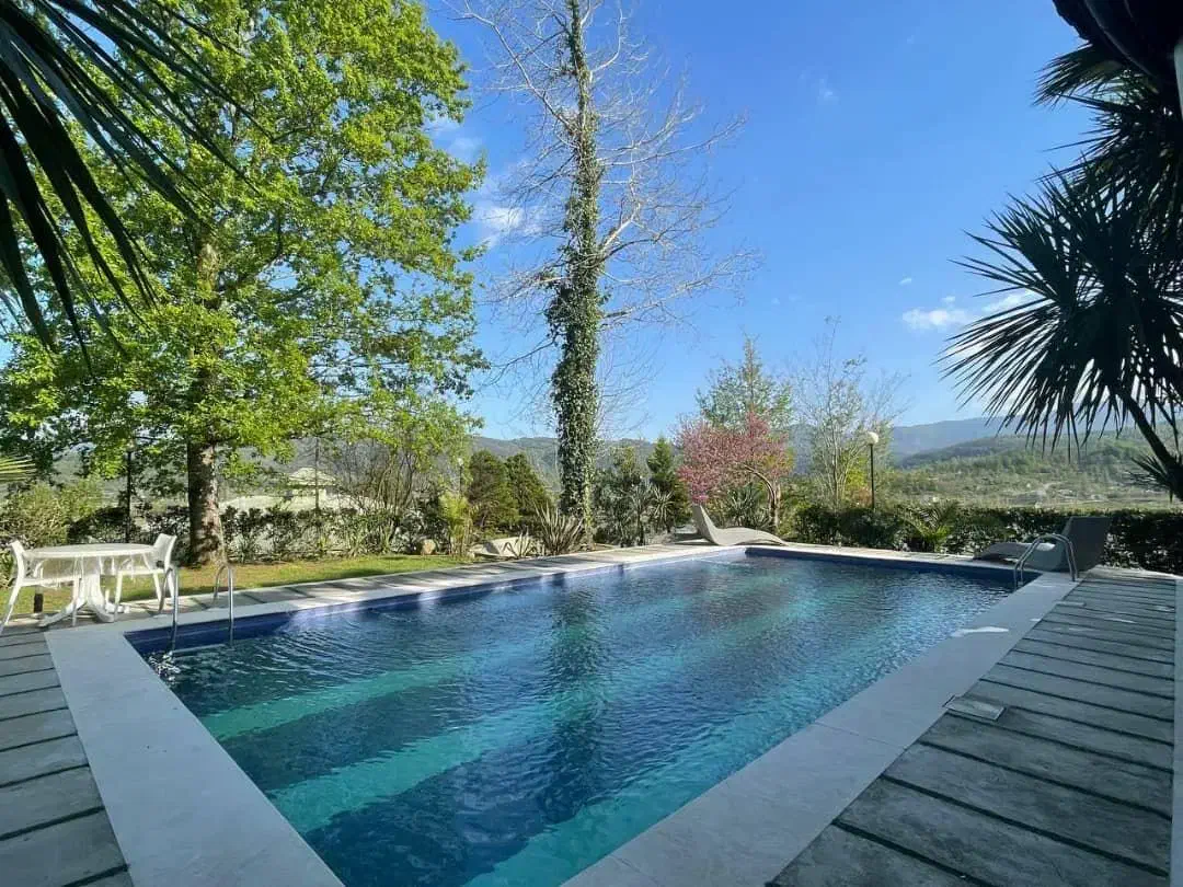 اجاره کاخ استخر دار ویو روبه جنگل 100|اجارهٔ کوتاه‌مدت ویلا و باغ|رشت, معلولین|دیوار