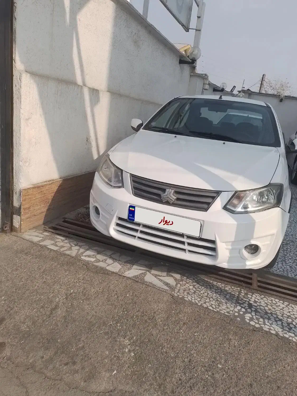 ساینا مدل۹۸|خودرو سواری و وانت|رشت, آب آسیاب|دیوار