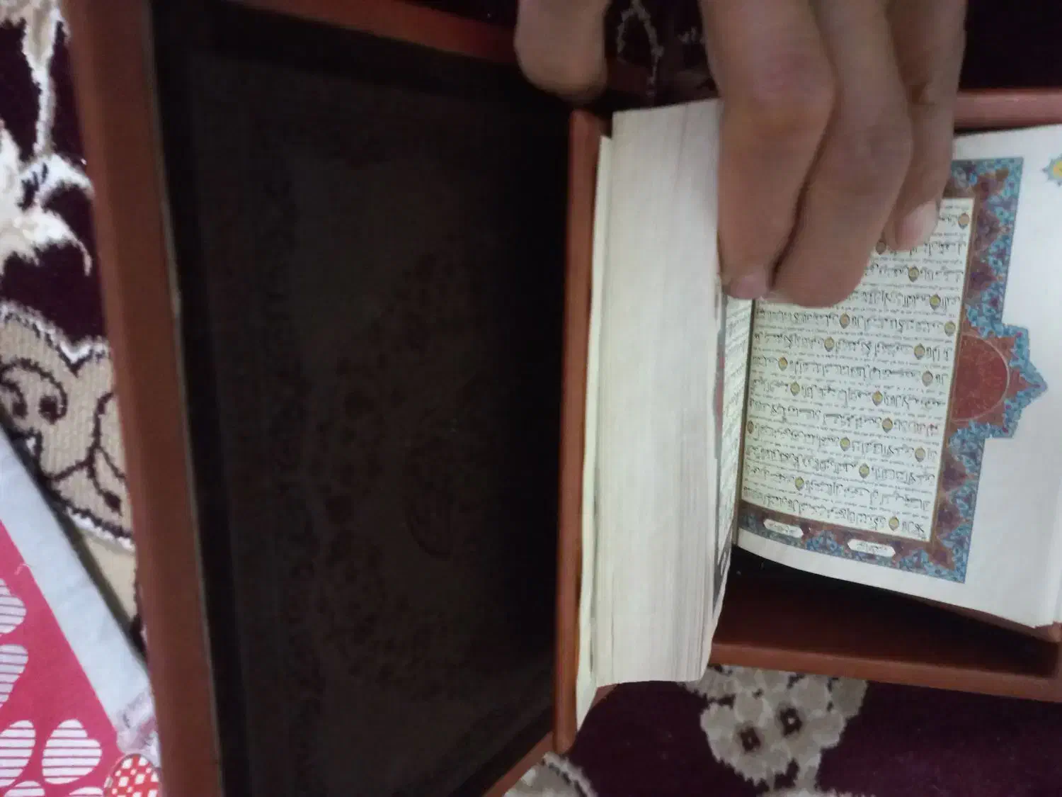 قرآن نفیس همراه با قاب|کتاب و مجله مذهبی|مشهد, استاد یوسفی (شهرک غرب)|دیوار