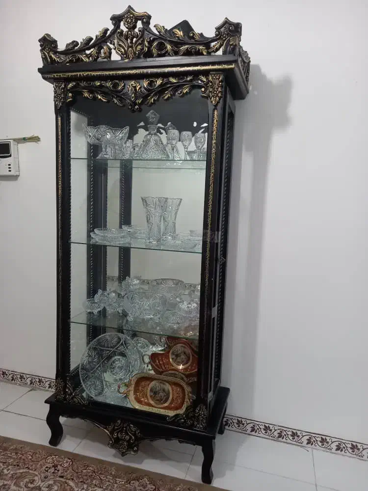 ویترین تاج دار|بوفه، ویترین، کنسول|ورامین, خیر آباد|دیوار