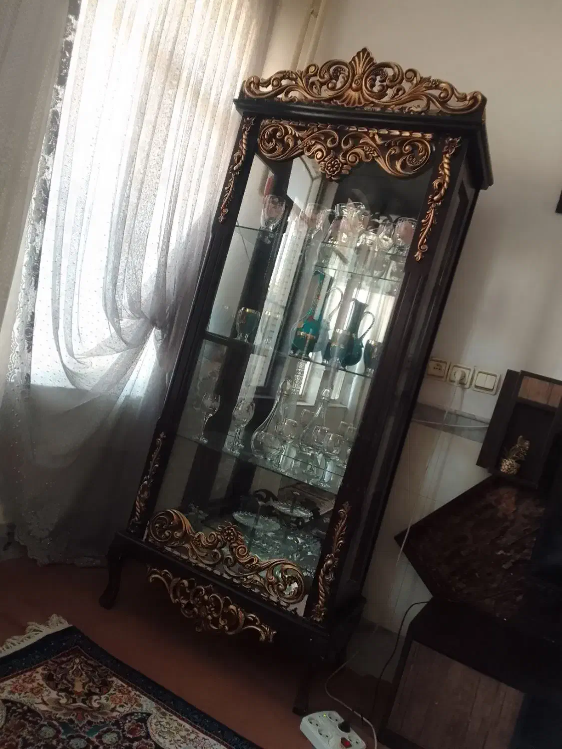 میز تلویزیون وبوفه|بوفه، ویترین، کنسول|کاشان, ولیعصر|دیوار