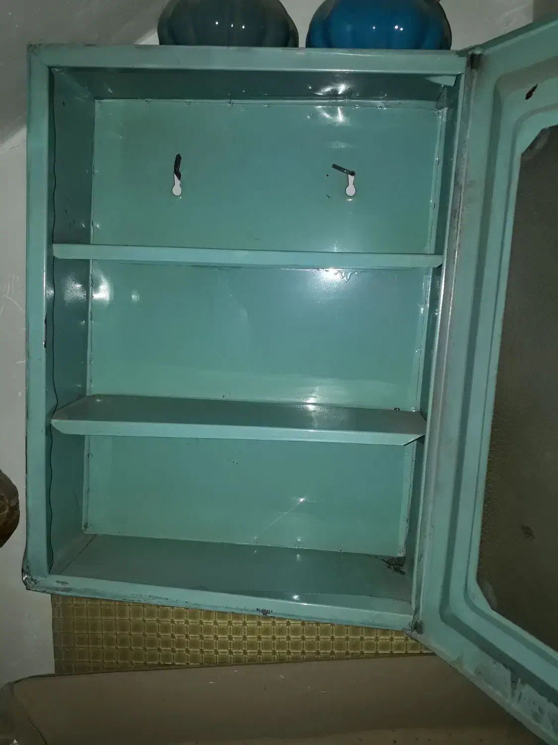 جعبه فلزی داروخانه|لوازم حمام|تبریز, |دیوار