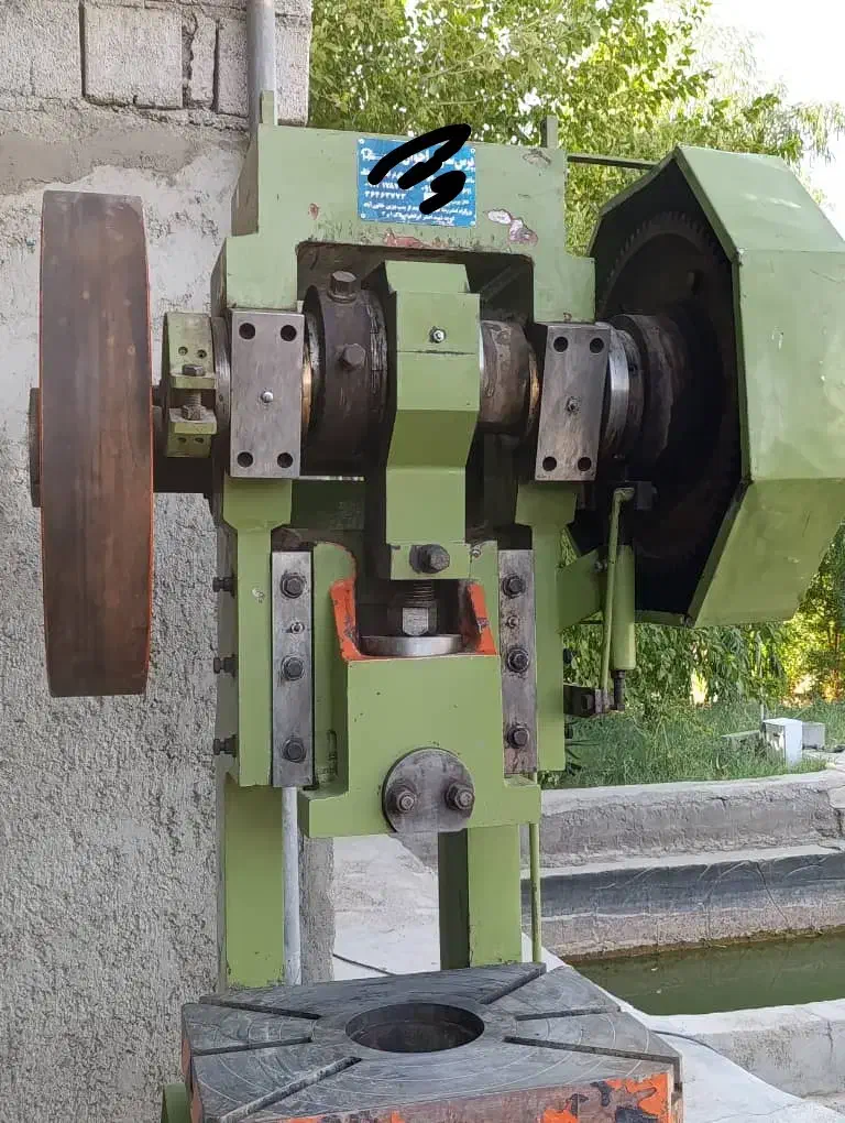 دستگاه پرس 35 تن ضربه ای اخوان درحد|ماشینآلات صنعتی|یزد, |دیوار