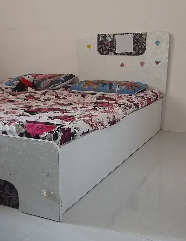 تخت نوجوان با تشک|تخت و سرویس خواب|مشهد, شهید بصیر|دیوار