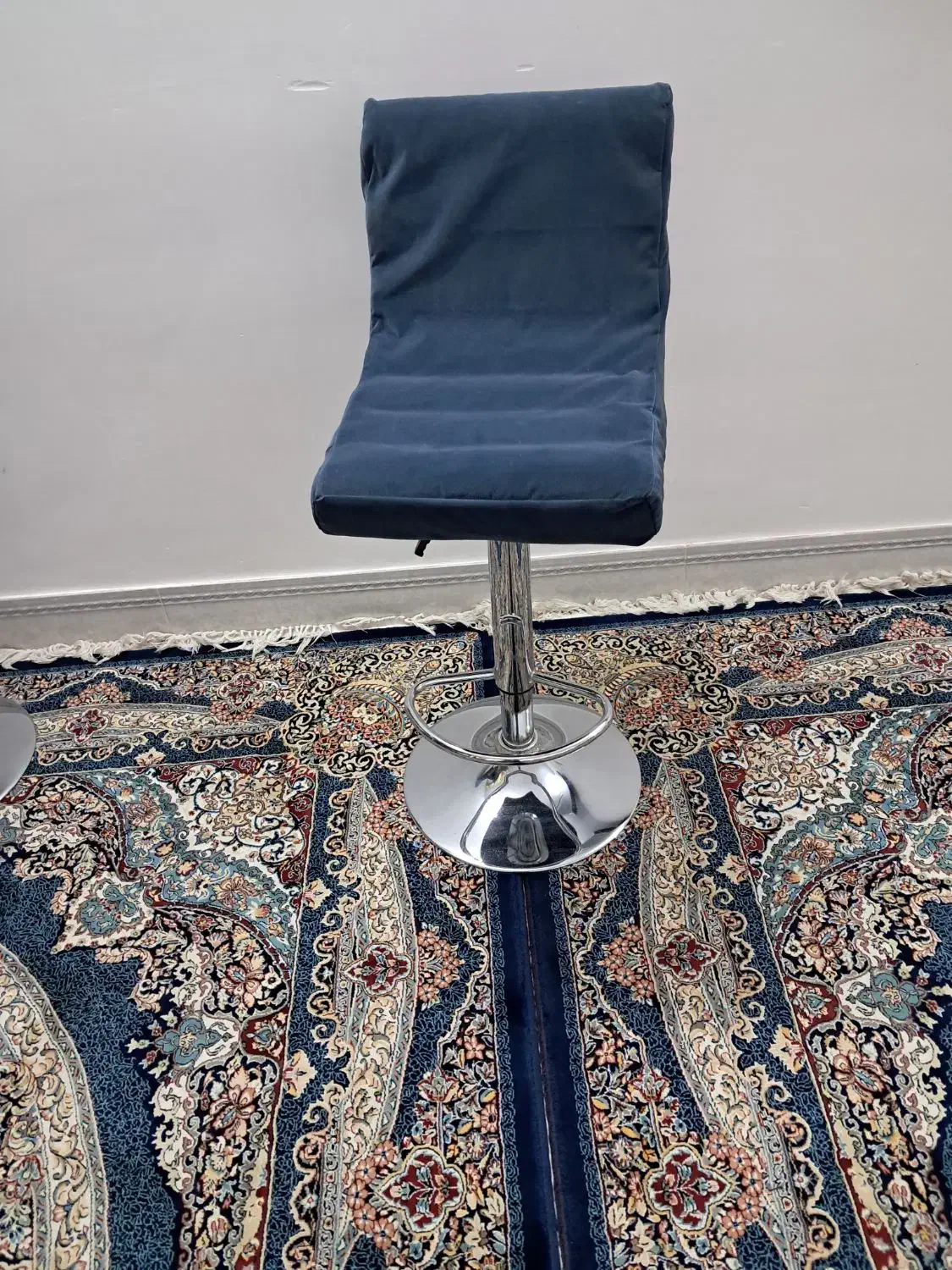 یک عددصندلی جک دار|صندلی و نیمکت|اصفهان, شیخ طوسی|دیوار