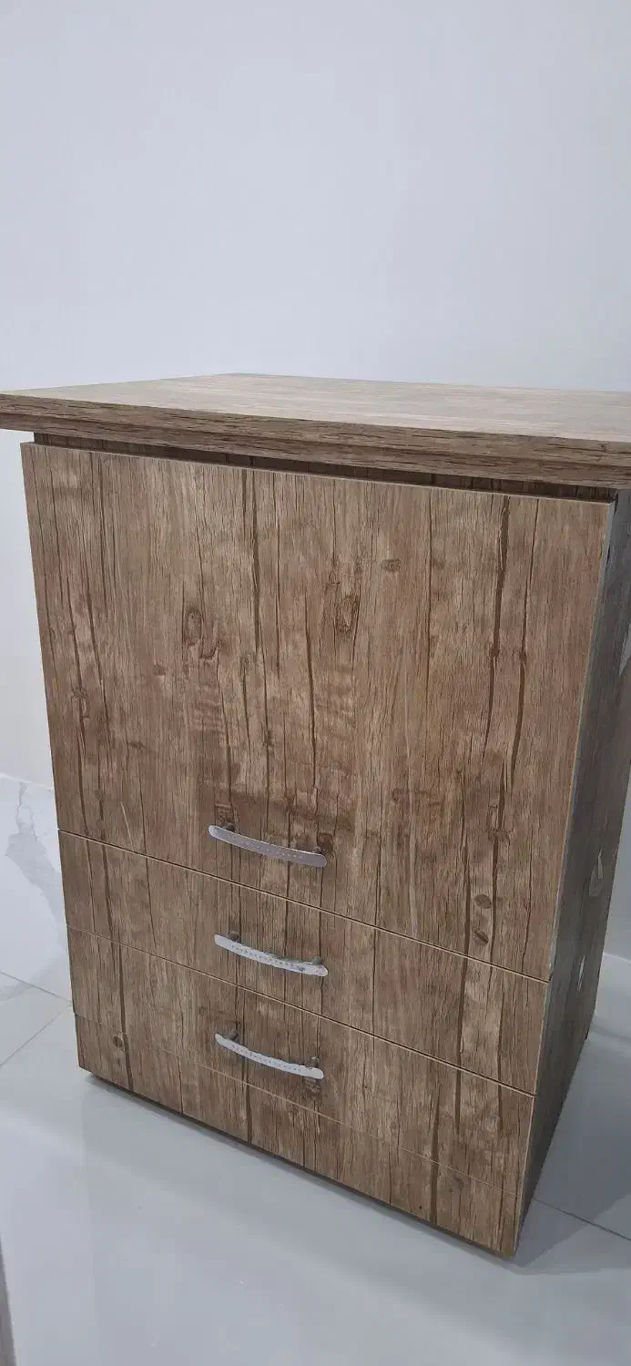 میز چرخ خیاطی|چرخ خیاطی و ریسندگی|بندر امام خمینی, |دیوار