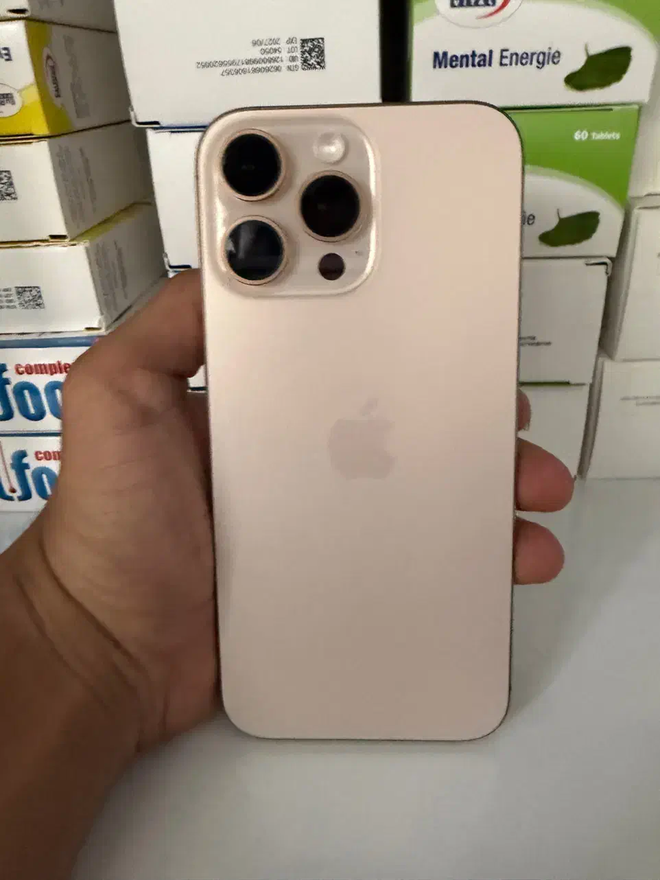 اپل Iphone 16 pro max کاملا سالم و تمیز|موبایل|باقرشهر, |دیوار