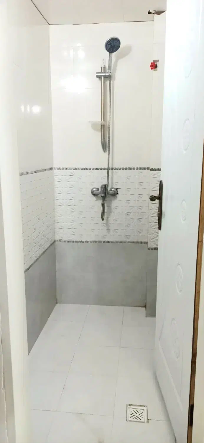 رهن و اجاره دوخوابه-پارکینگ دار-کوچه ۷۷بلوار اتحاد|اجارهٔ خانه و ویلا|شیراز, شهرک کوشکک|دیوار