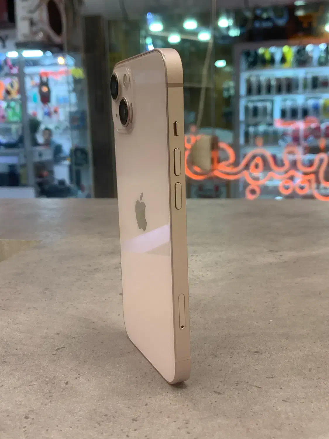 iPhone 13|موبایل|سبزوار, قائم|دیوار