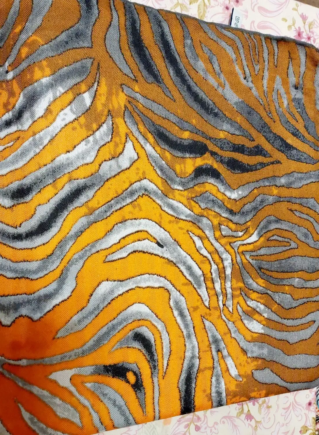 چادر کن کن برلیان مدل یاسمین با هدیه|لباس|رشت, منظریه|دیوار