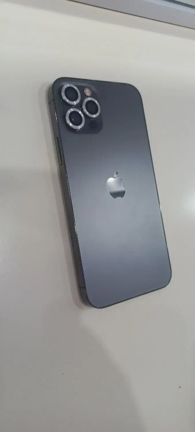 ۱۲پرو ۲۵۶|موبایل|کرج, حسینآباد|دیوار