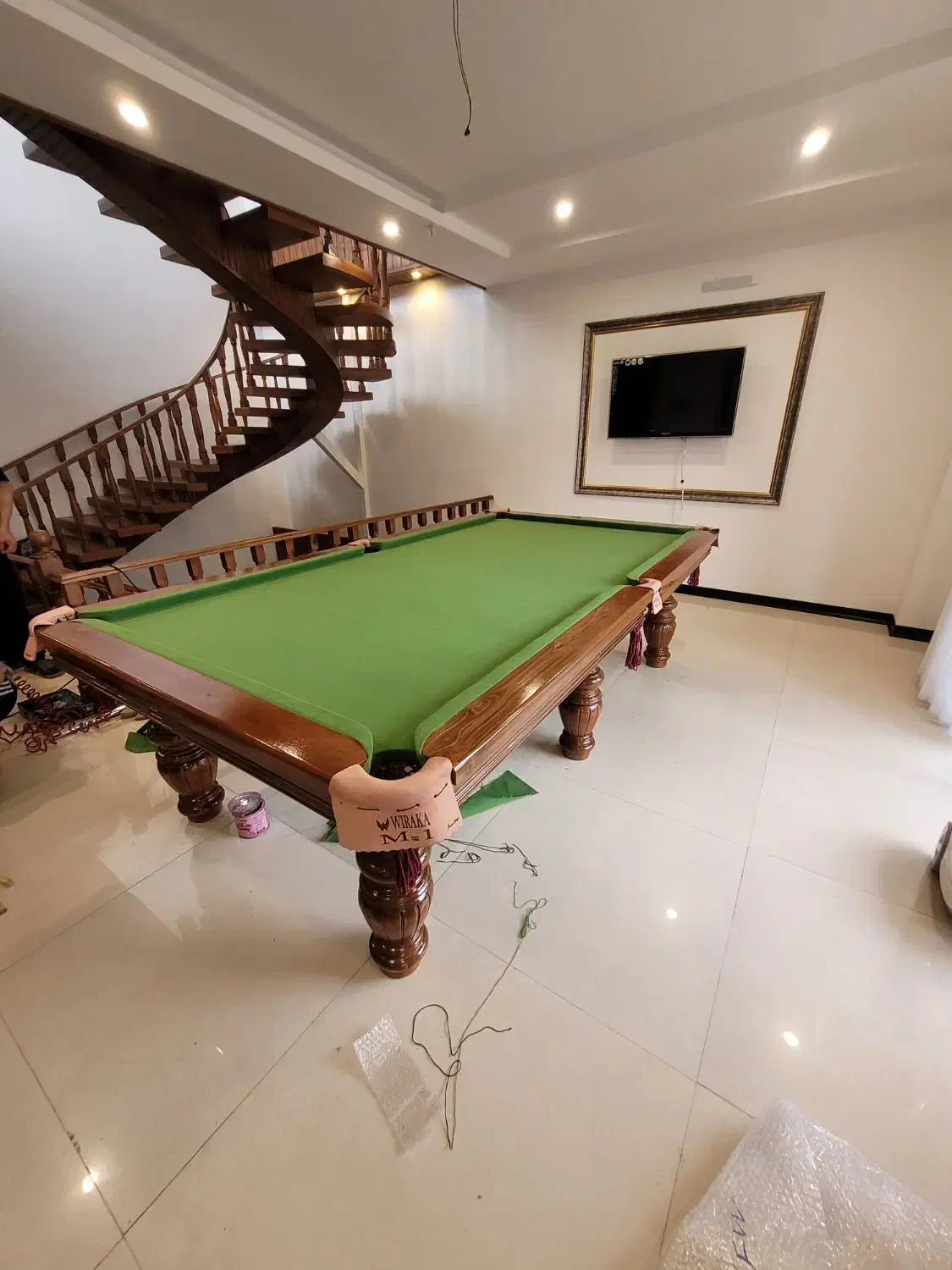 نصاب میز بیلیارد مازندران|تجهیزات ورزشی|نور, |دیوار