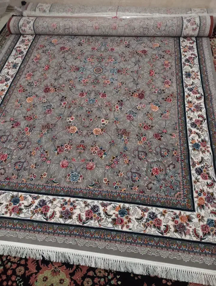 فرش نگین مشهد ۷۰۰ شانه اصل|فرش|مهاباد (آذربایجان غربی), |دیوار