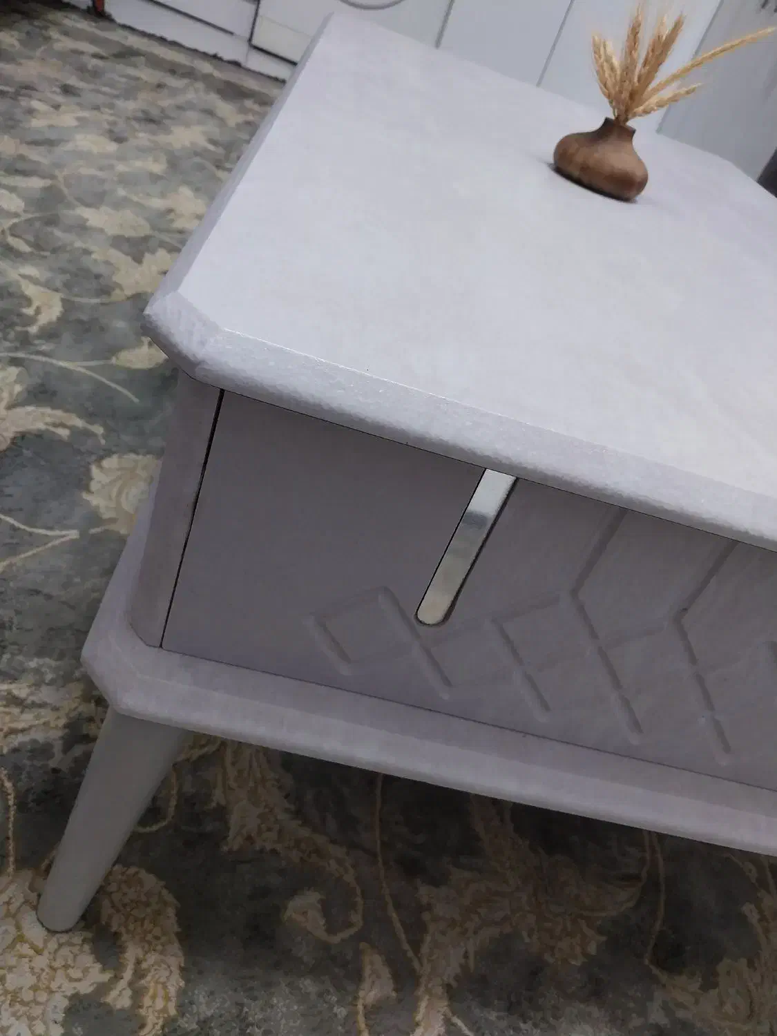 ساعت و میز عسلی|مبلمان خانگی و میز عسلی|رشت, نخودچر|دیوار