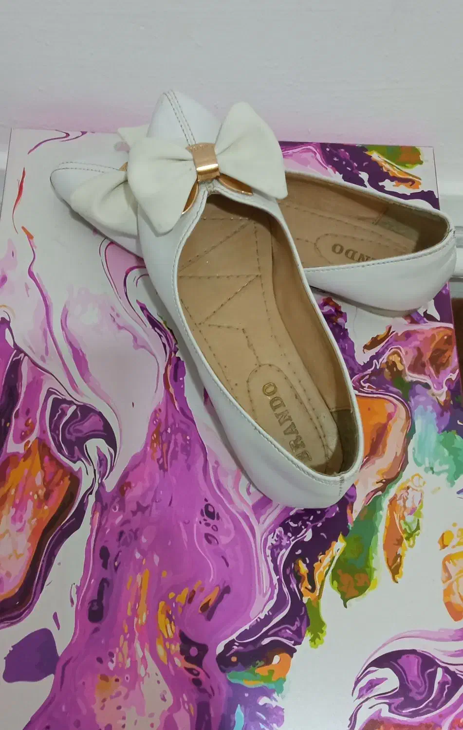 کفش بابت سفید مجلسی|کیف، کفش، کمربند|ماکو, |دیوار