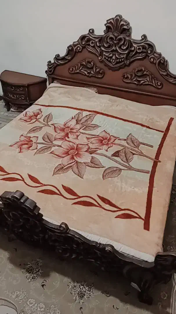 تخت دو نفره چوب گردو|تخت و سرویس خواب|ورامین, ورامین|دیوار