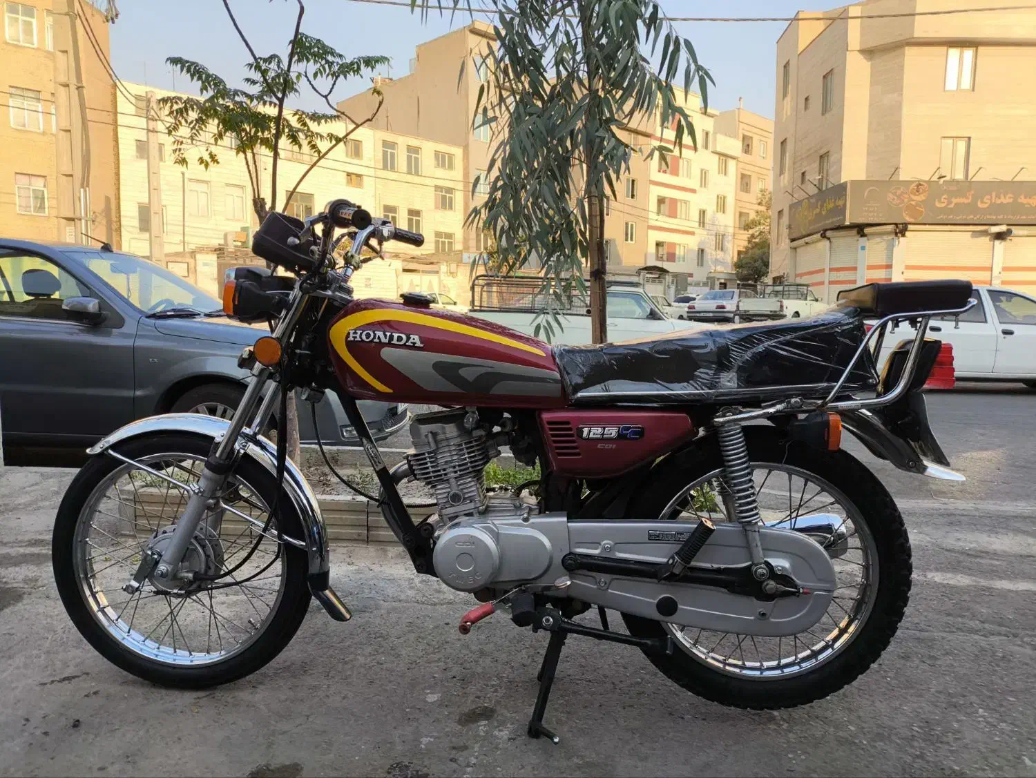 موتور مدل ۹۵ کاربرات|موتورسیکلت|تهران, مشیریه|دیوار