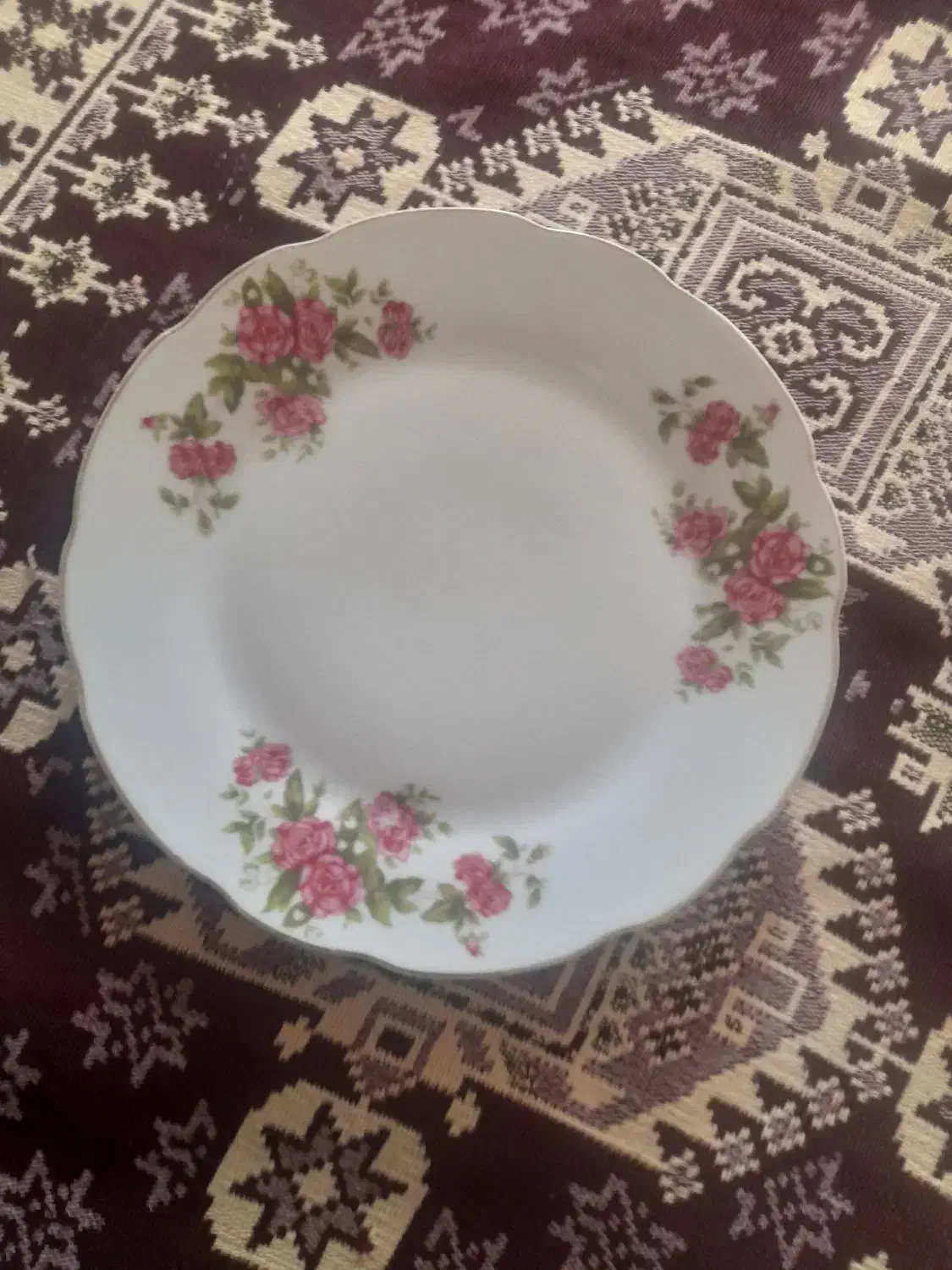 ظروف چینی آلات اصل وقدیمی|ظروف سرو و پذیرایی|اردبیل, |دیوار