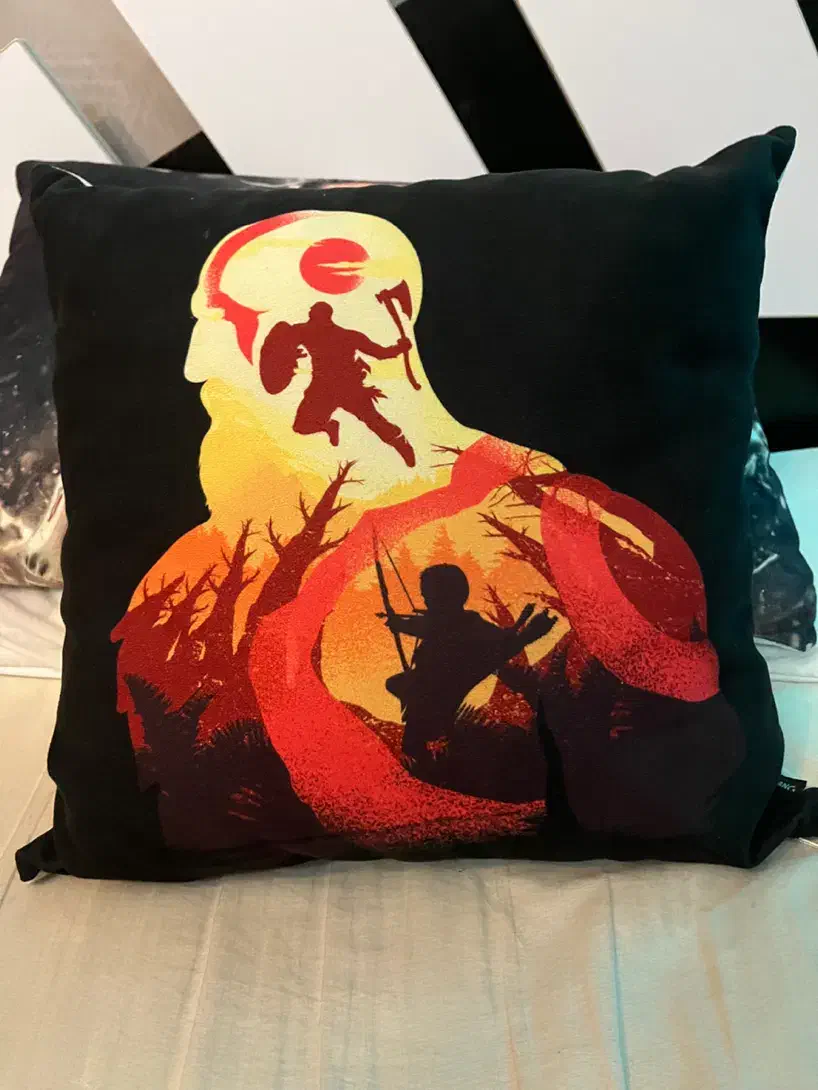 کوسن گیمینگ طرح گاد اف وار|کنسول، بازی ویدئویی و آنلاین|تهران, شهرک زینبیه|دیوار