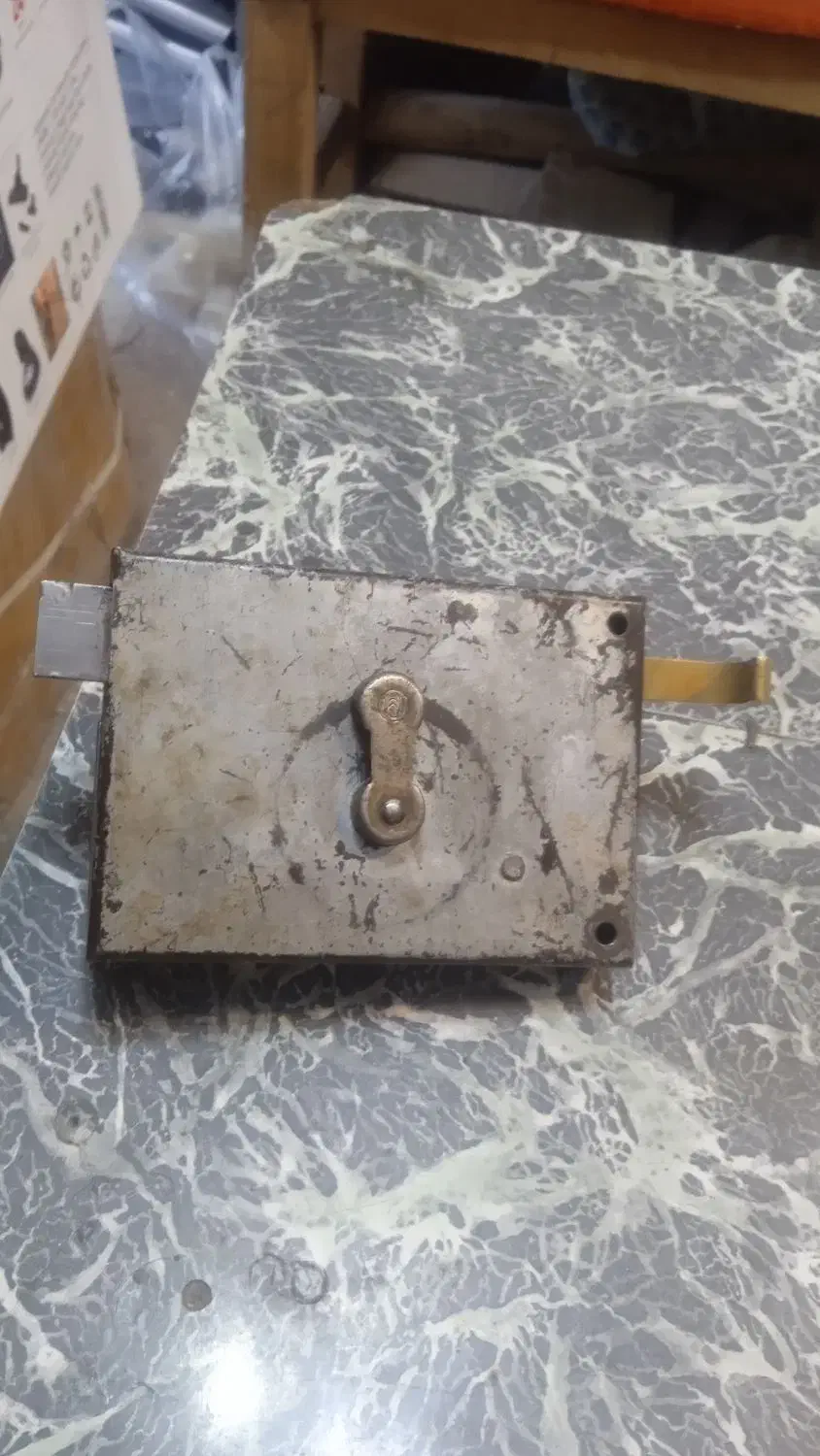 قفل قدیمی|کلکسیون اشیاء عتیقه|تبریز, |دیوار