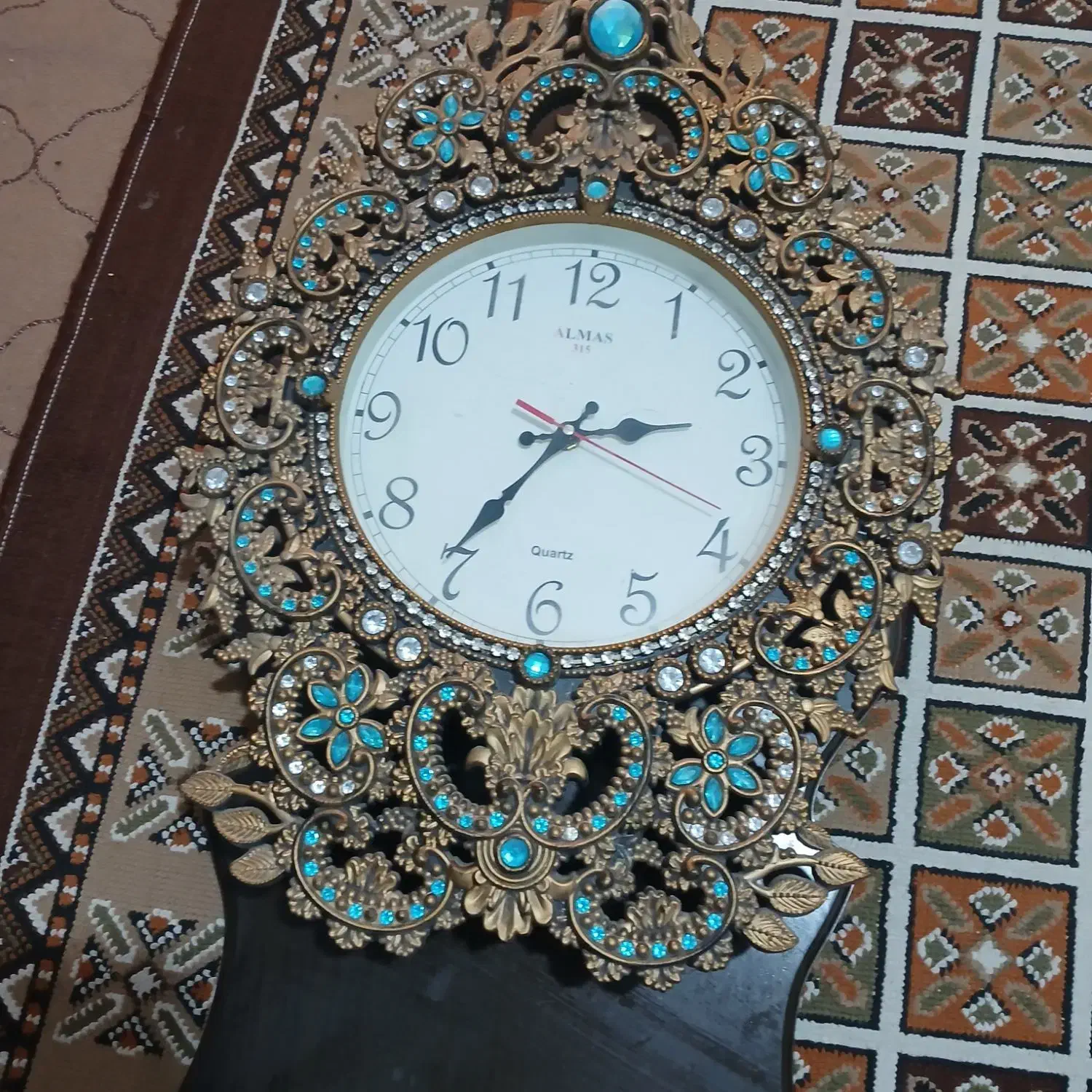 ساعت دیواری تمیزباجنس خوب|ساعت دیواری و تزئینی|نجفآباد, یزدانشهر|دیوار