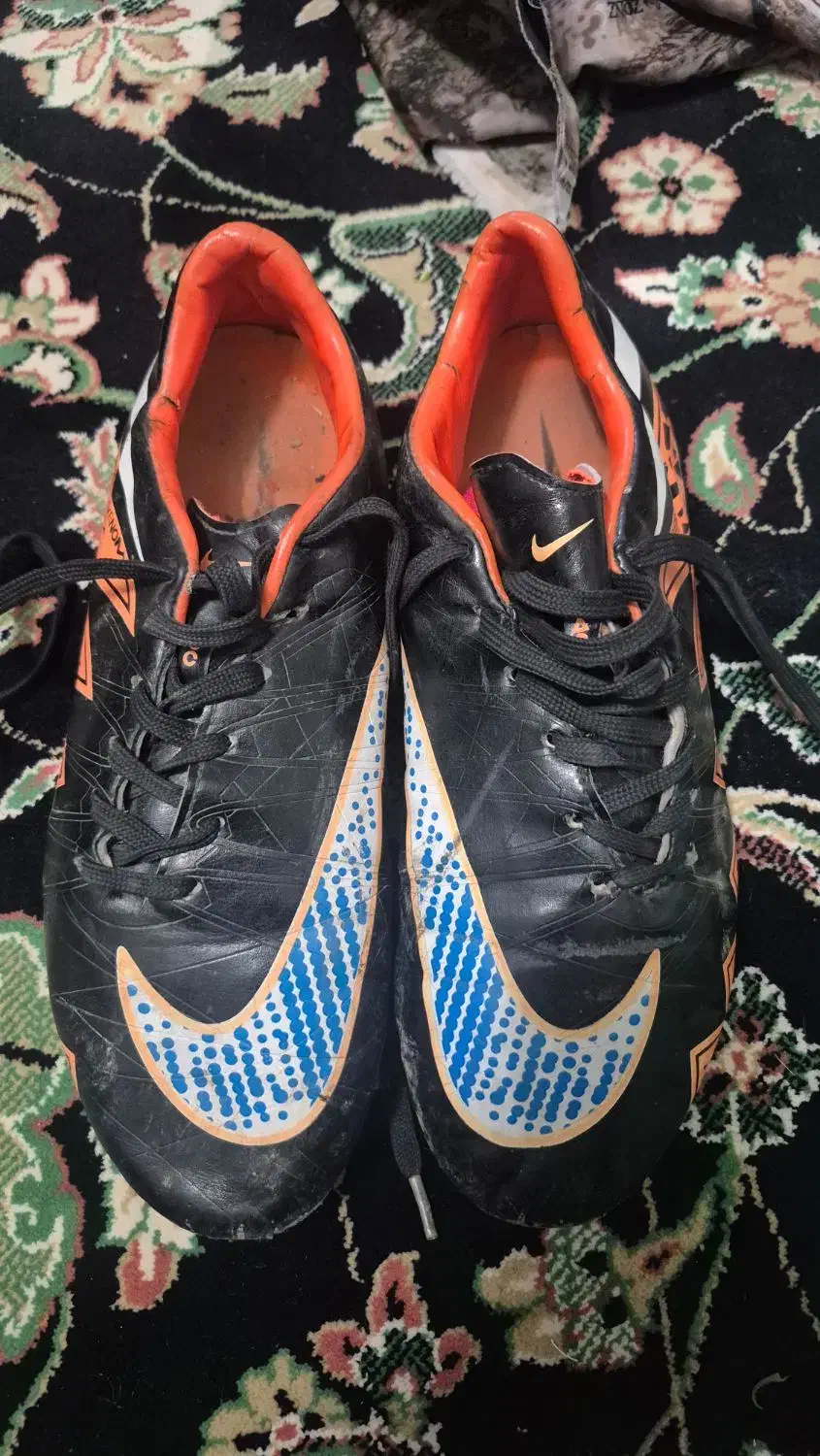 کتونی استوک و دستکش دروازبانی|تجهیزات ورزشی|ورامین, ورامین|دیوار