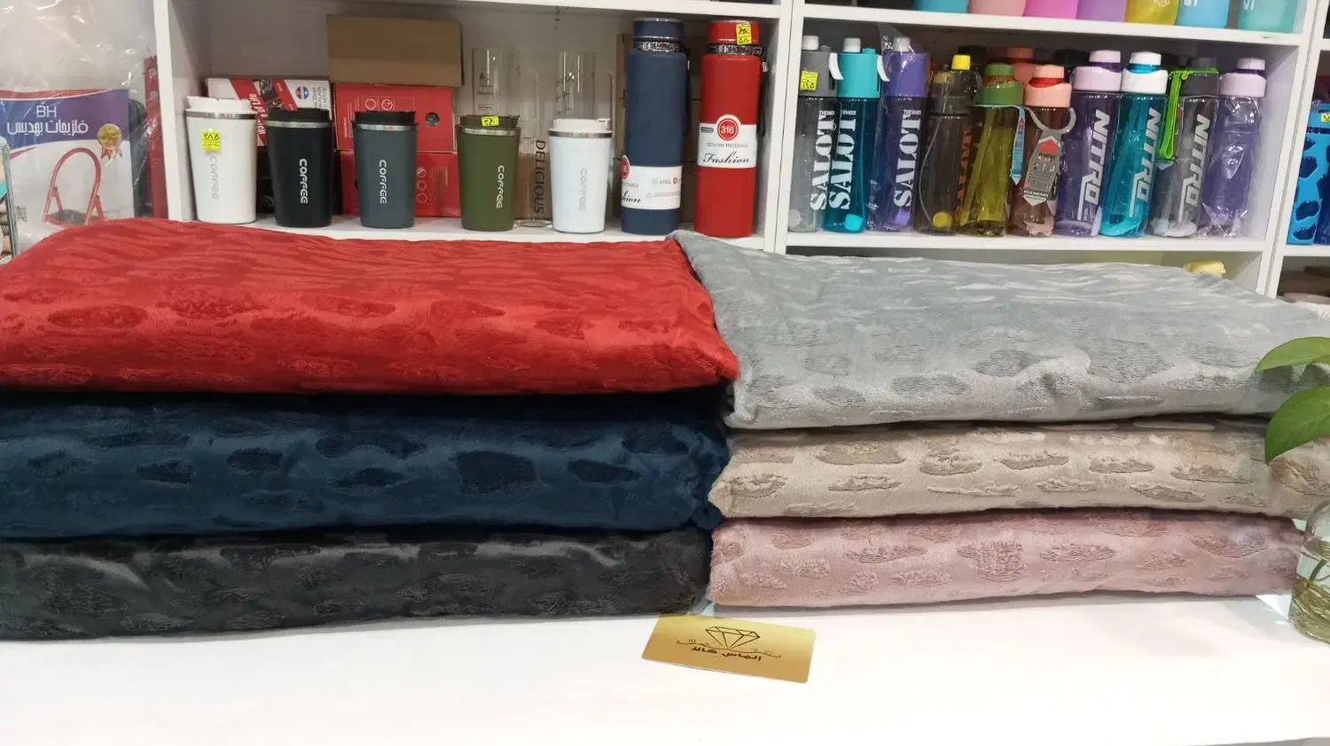 پتو مسافرتی طرح سنگ مناسب کادویی|رختخواب، بالش، پتو|قم, هفت تیر|دیوار