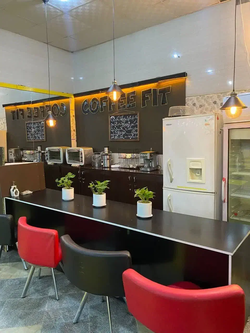 رهن و اجاره کافی شاپ باشگاه بانوان|اجارهٔ مغازه و غرفه|مشهد, حسین‌آباد|دیوار