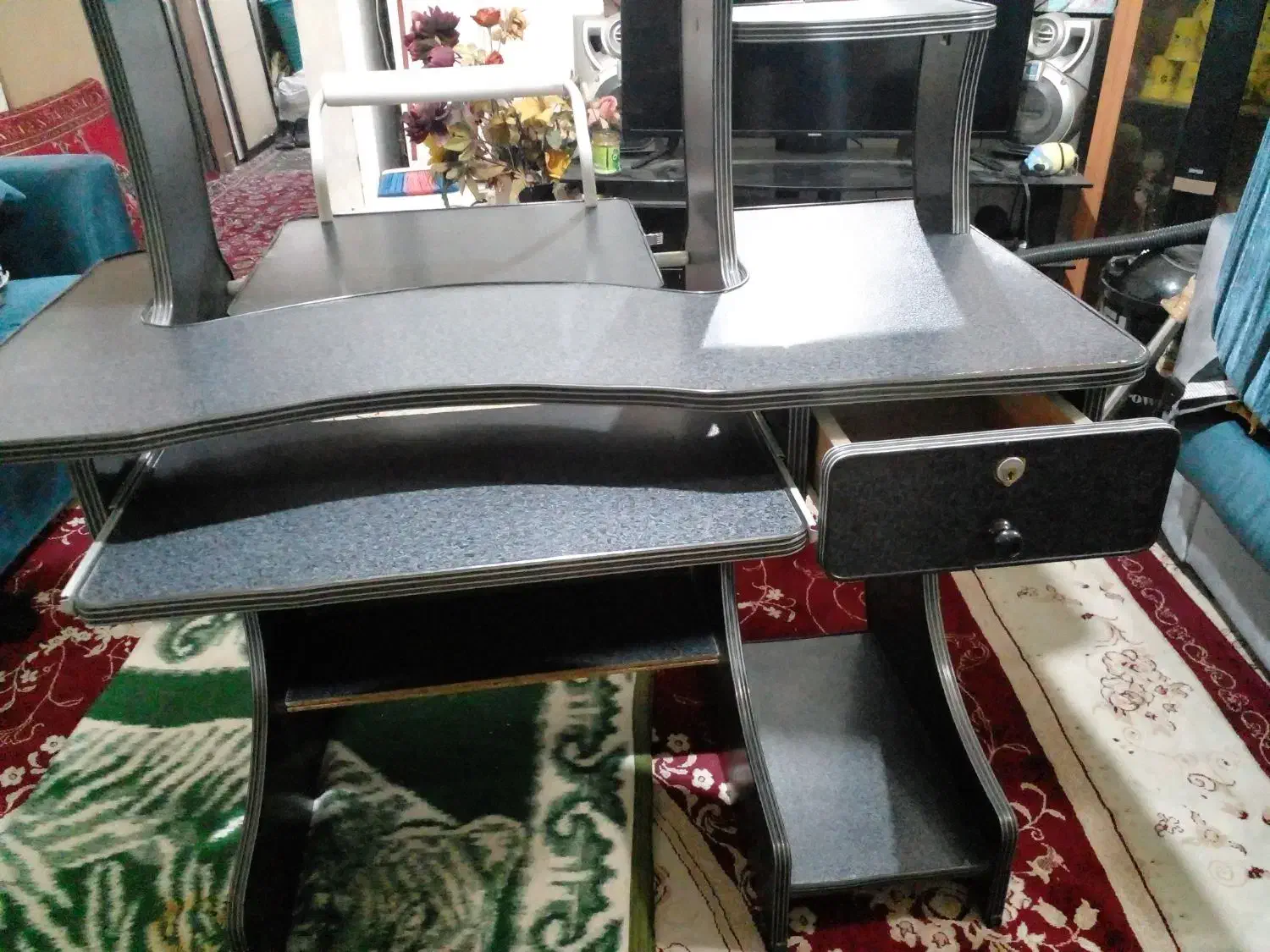 میز کامپیوتر وتحریر|میز تحریر و کامپیوتر|مشهد, هفت تیر (نه دره)|دیوار