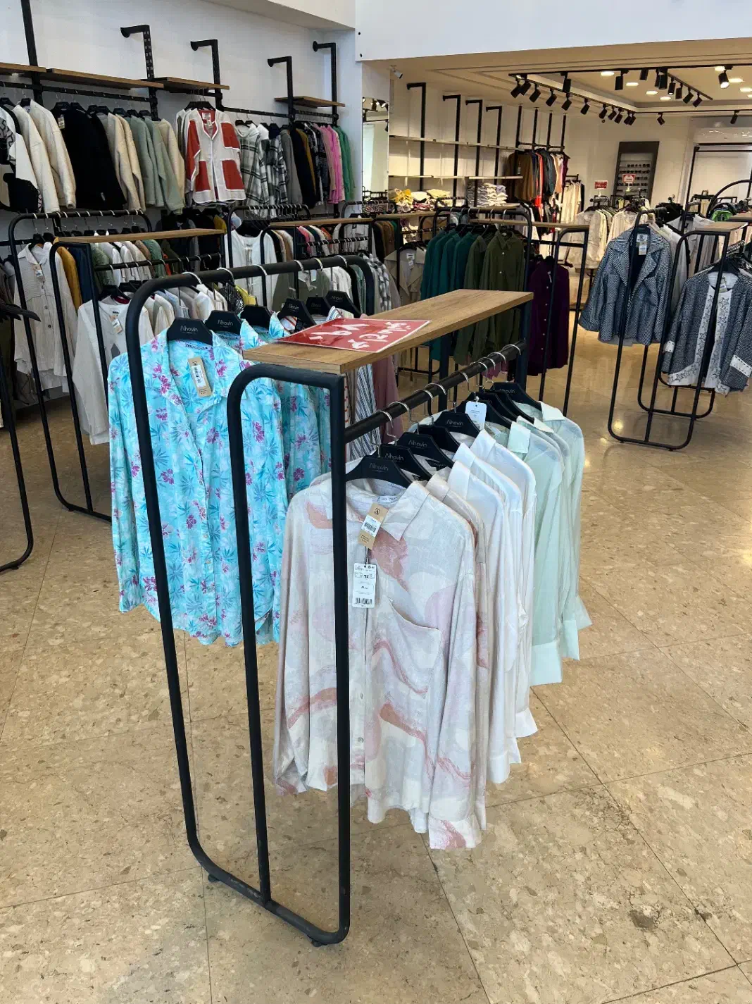 رگال و مانکن|فروشگاه و مغازه|بندر انزلی, گلسرخ|دیوار