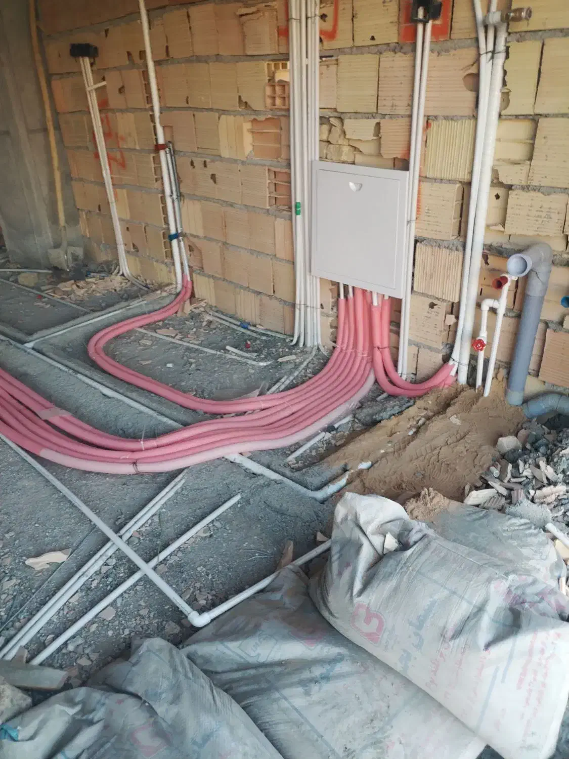 اجرای تاسیسات آب وفاضلاب صفر تاصد|خدمات پیشه و مهارت|اسفراین, |دیوار