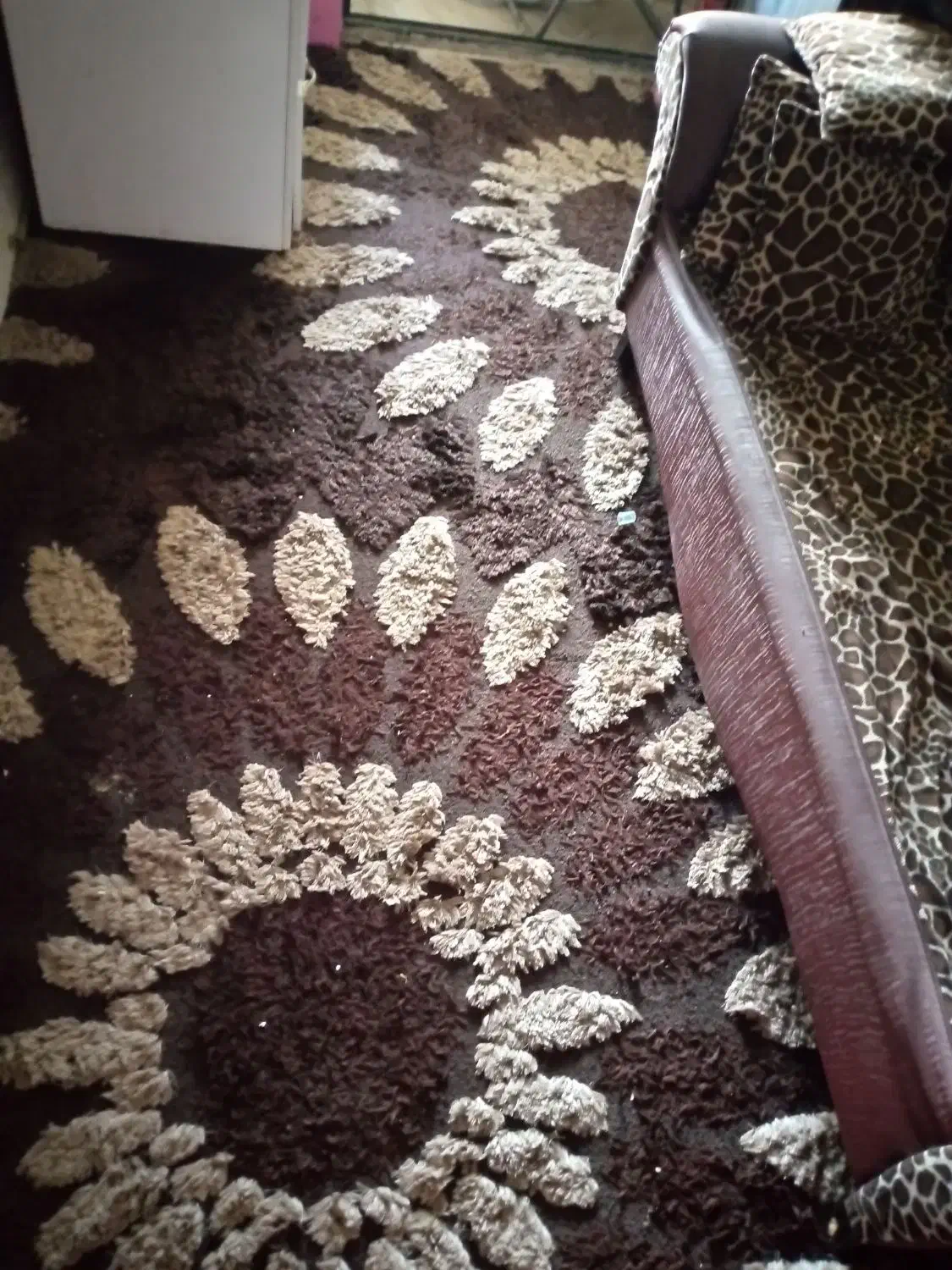 یک عدد کمد بچه تمیز و یک عدد فرش فانتزی|اسباب و اثاث بچه|لاهیجان, لیالستان|دیوار